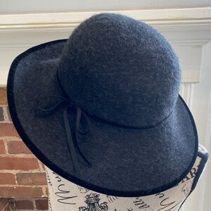 Helen Kaminski Charcoal Gray Wide-Brim Felt Hat with Ribbon